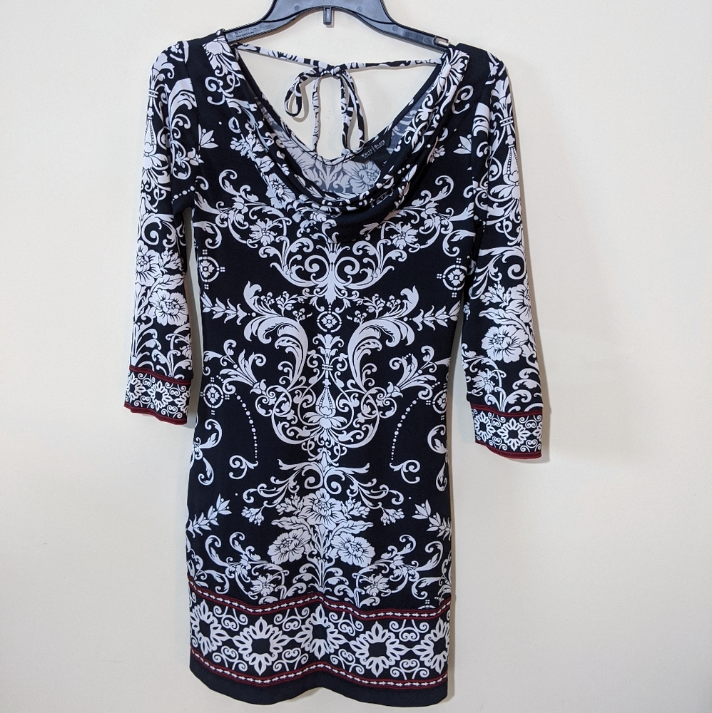 WHBM XS Black & White Scoop Neck Dress